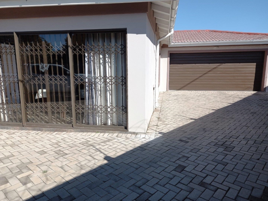 2 Bedroom Property for Sale in Humansdorp Eastern Cape